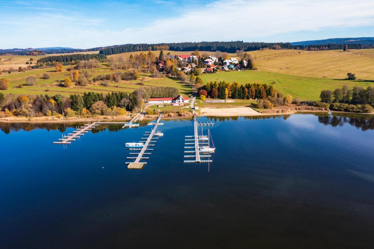 Fontana Lipno Hotell Černá v Pošumaví Exteriör bild