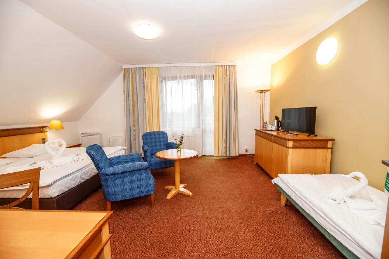 Fontana Lipno Hotell Černá v Pošumaví Exteriör bild