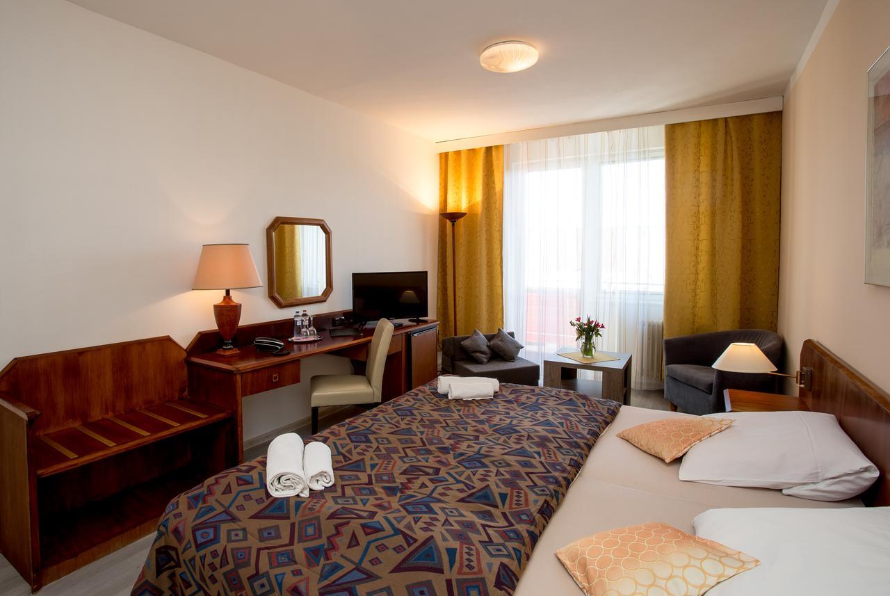 Fontana Lipno Hotell Černá v Pošumaví Exteriör bild